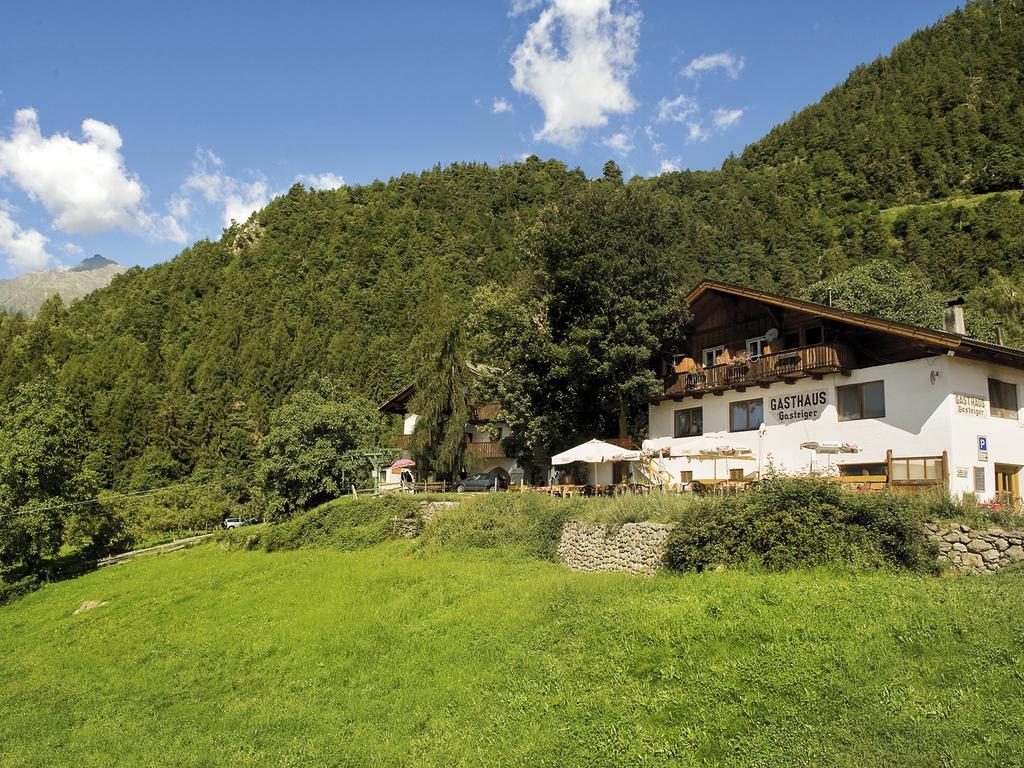 Gasthaus Gasteiger Лагундо Екстериор снимка